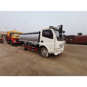 Camion-citerne d&#39;eau de capacité de Dongfeng 4X2